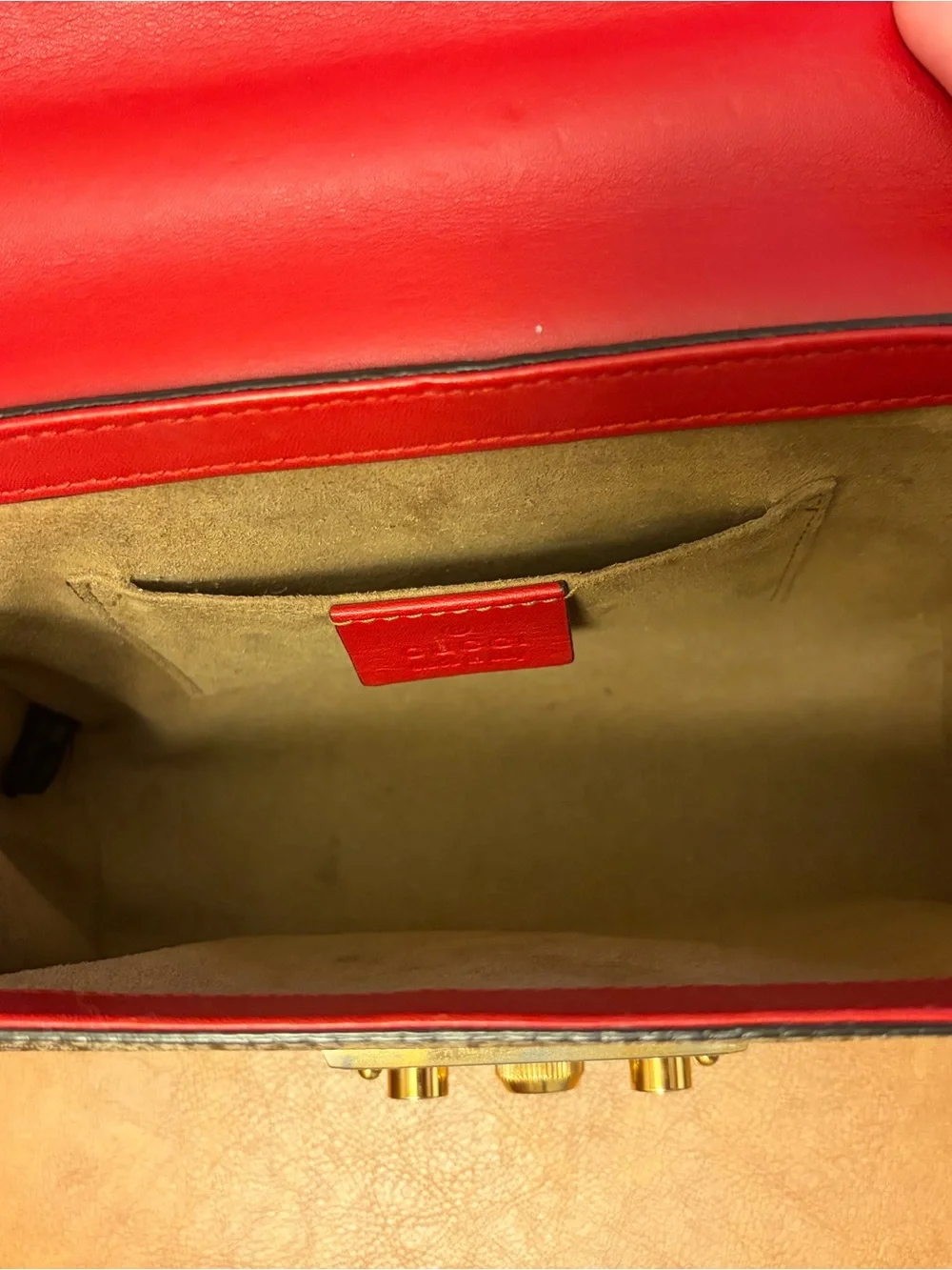 ❤️ Gucci Padlock Small GG Supreme Shoulder Bag